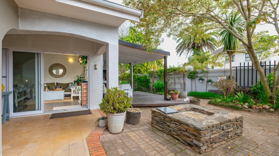 To Let 4 Bedroom Property for Rent in Denver Park Western Cape